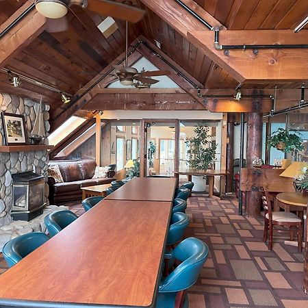 Pinestead Reef Resort Traverse City Dış mekan fotoğraf
