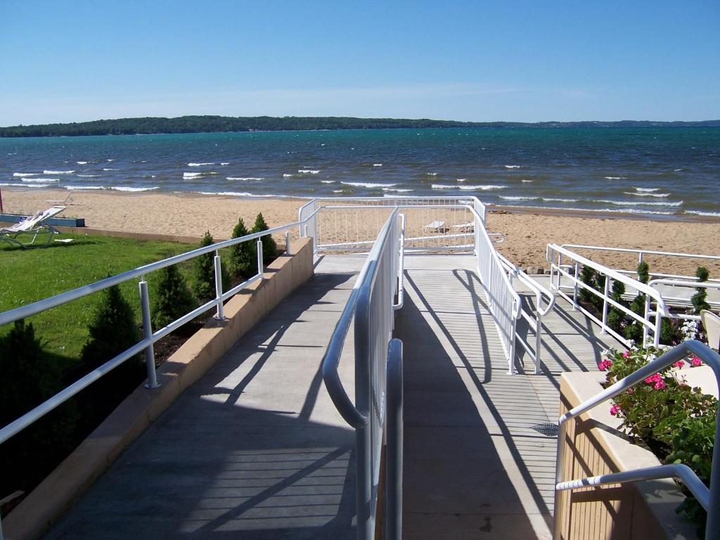 Pinestead Reef Resort Traverse City Dış mekan fotoğraf
